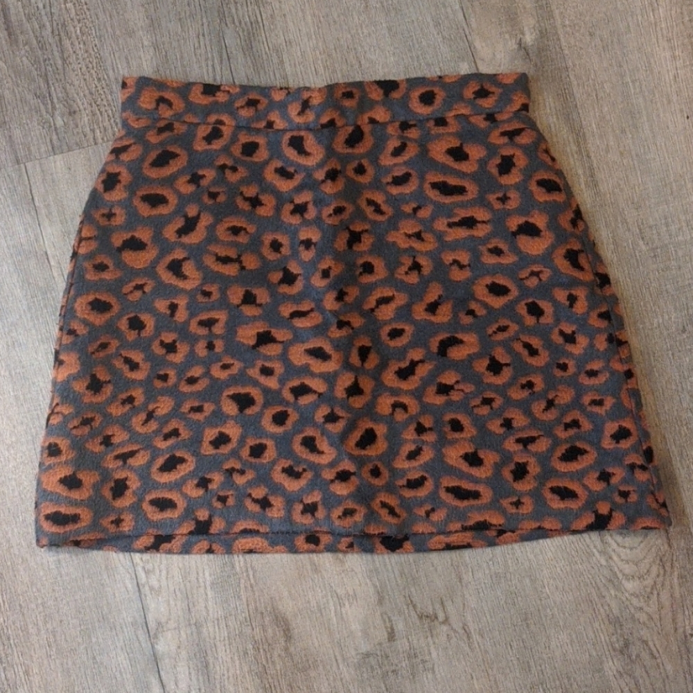 Topshop leopard print skirt